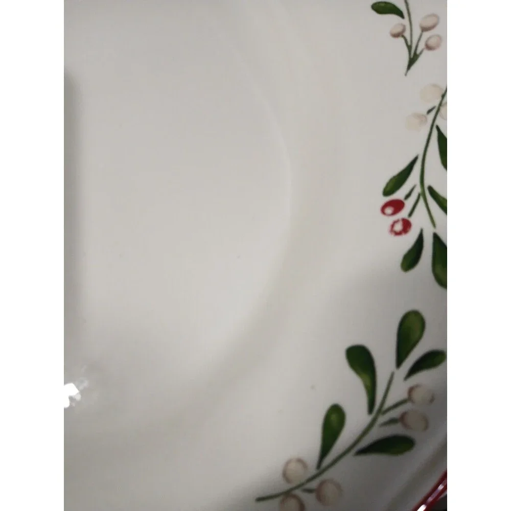 Better Homes & Gardens Holiday 2011 Oval Christmas Platter With Holly & Berries